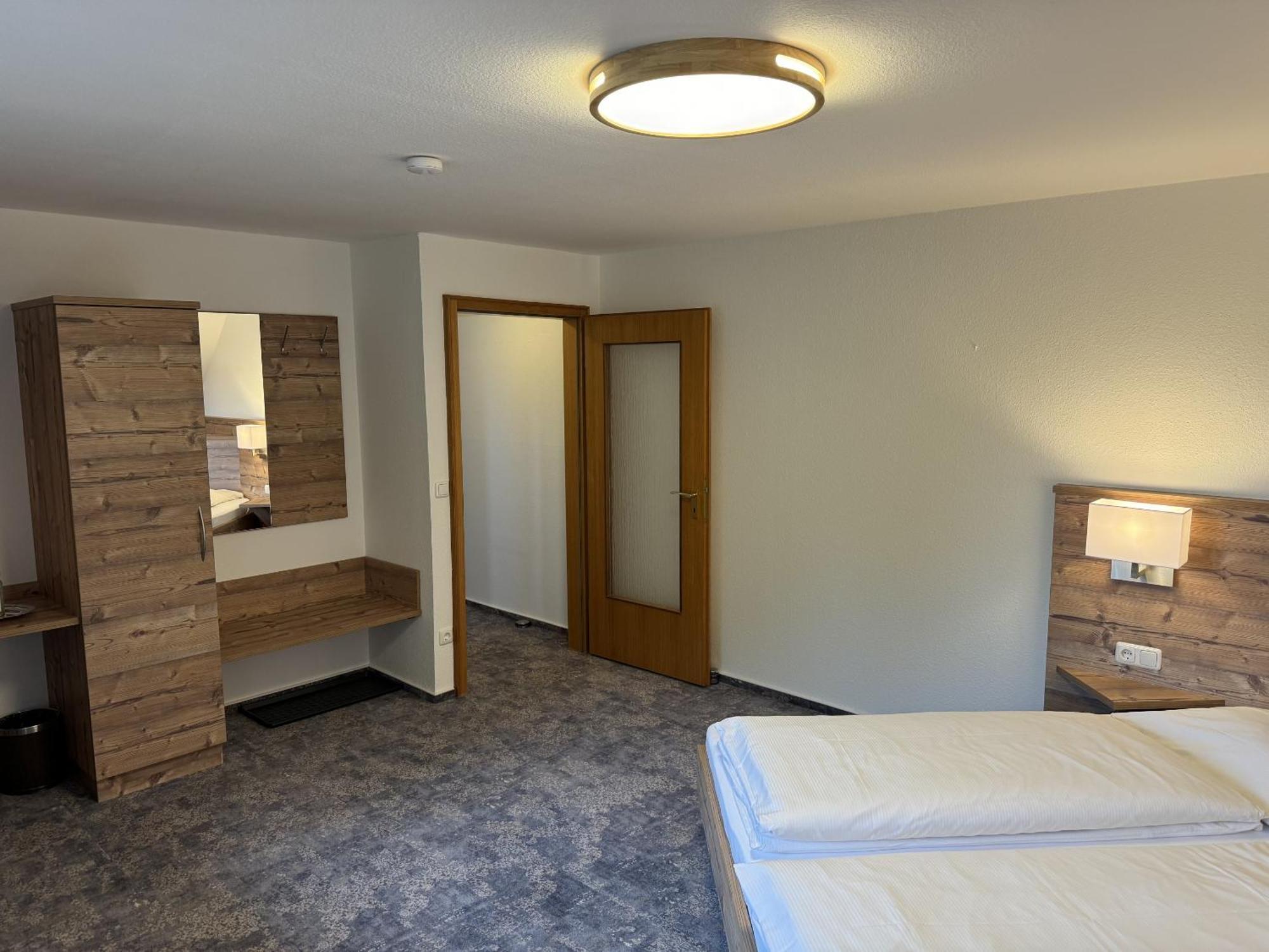 Hotel Silberfelsen Менценшванд Экстерьер фото